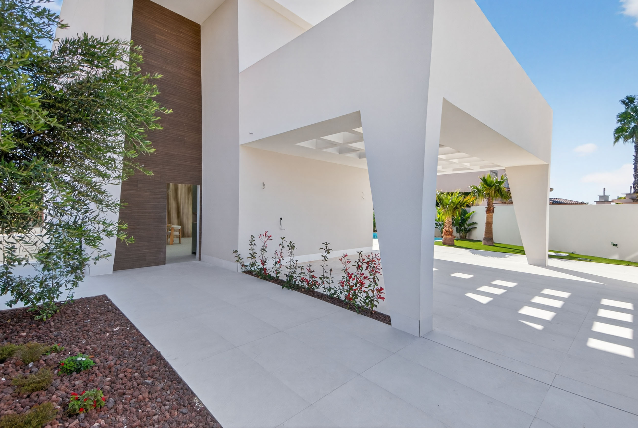 Exterior property photo