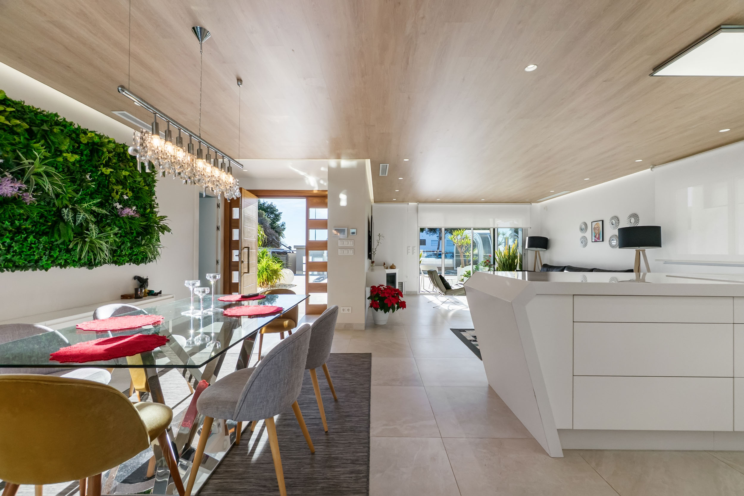 Interior flow real estate photo