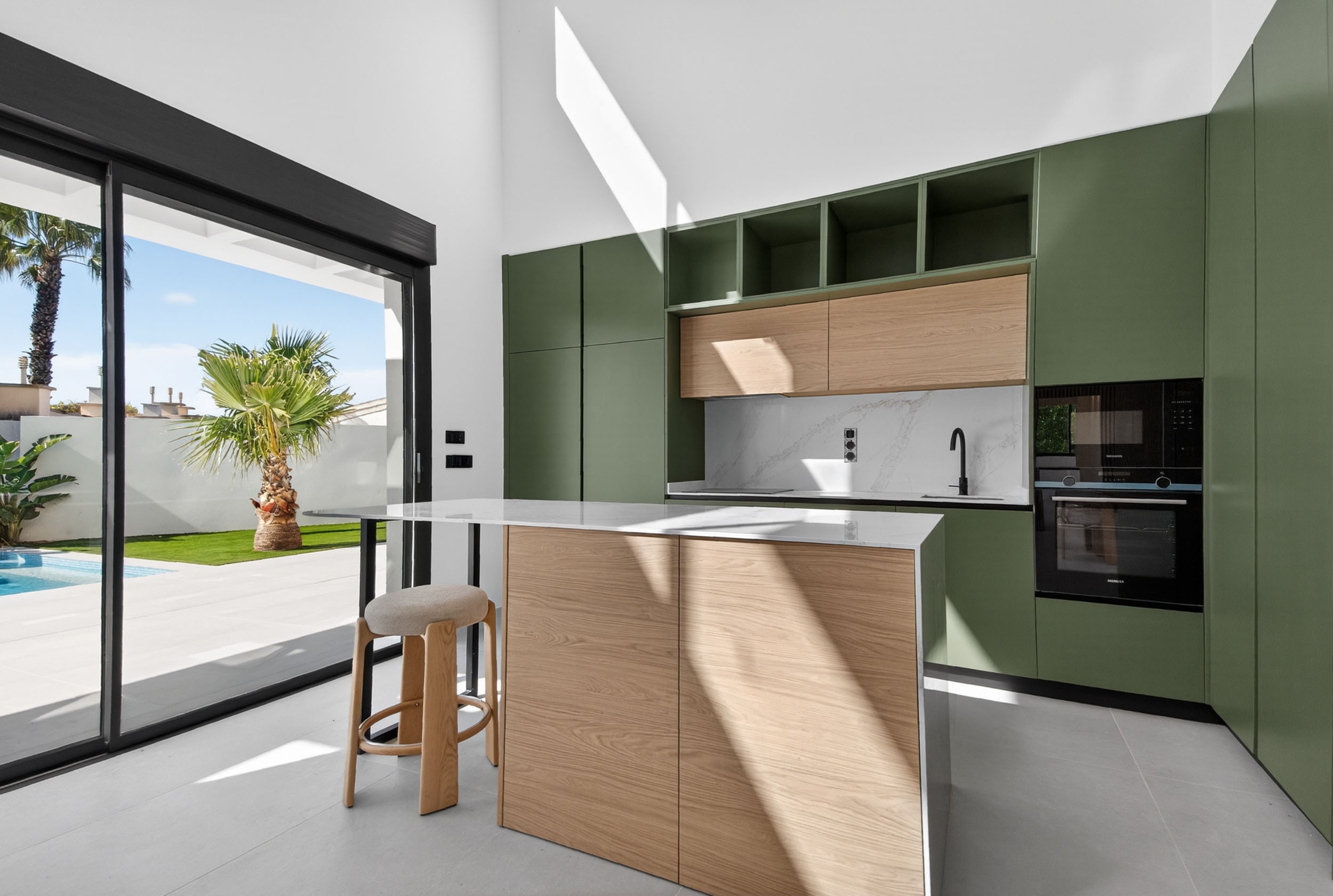 Interior sitting room real estate photo